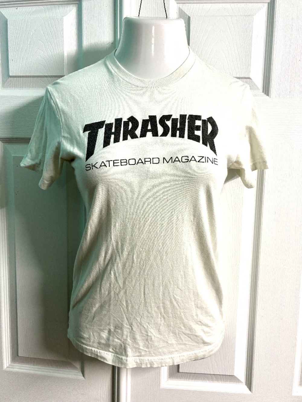 VTG Y2K THRASHER San Francisco White/Black T-Shirt Tee~Skateboarding Magazine XS